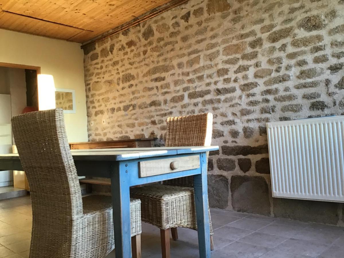 Le Noyer Bed & Breakfast Rougnat Bagian luar foto