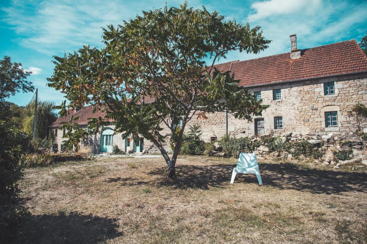 Le Noyer Bed & Breakfast Rougnat Bagian luar foto