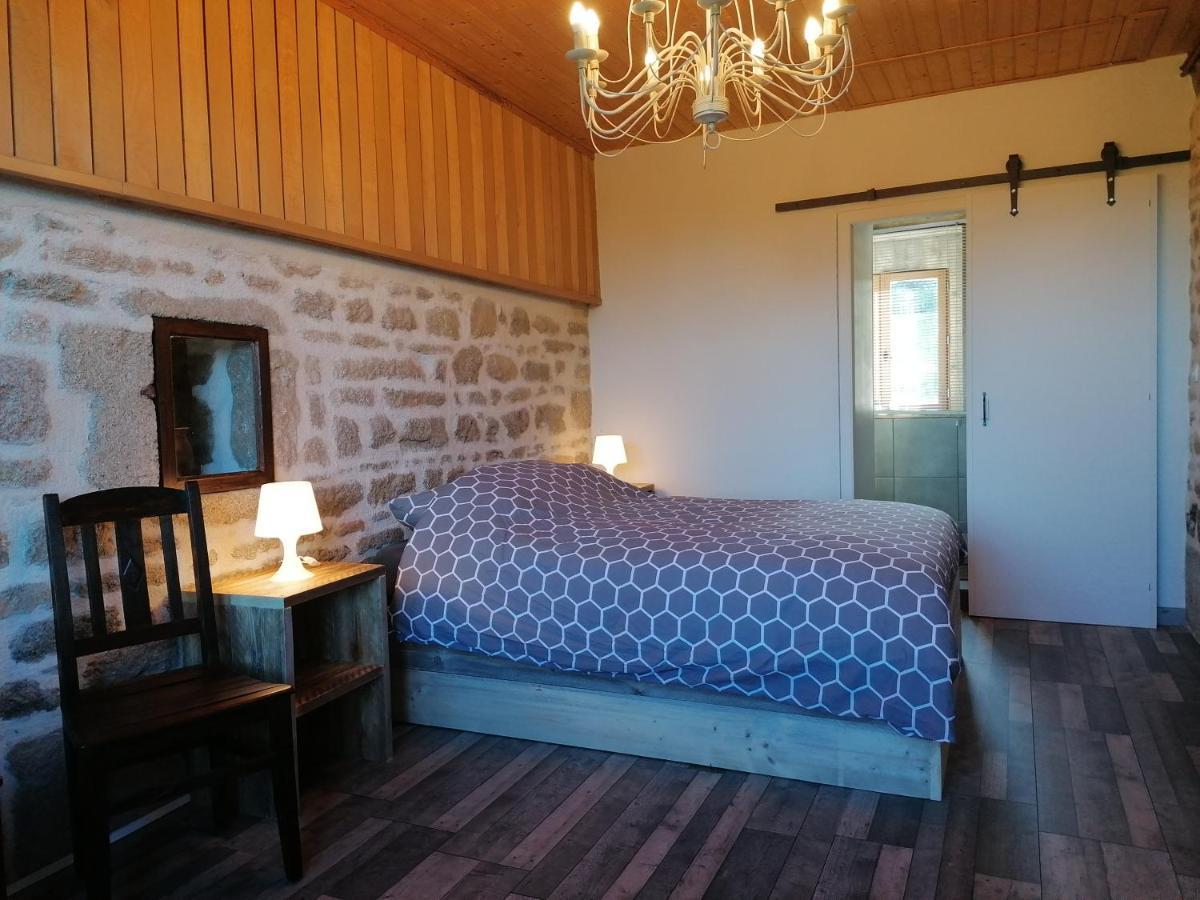 Le Noyer Bed & Breakfast Rougnat Bagian luar foto